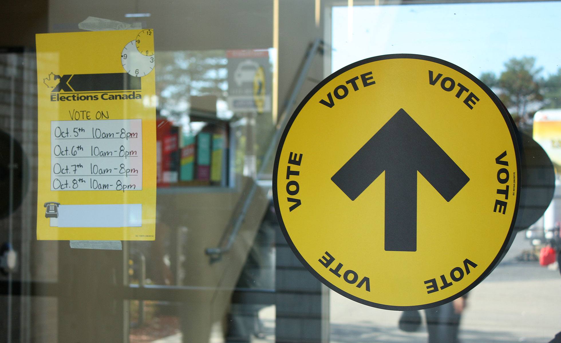 Elections Canada signage
