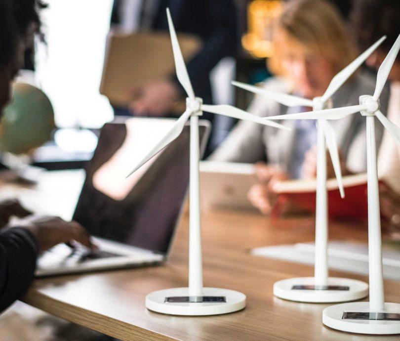 canada-clean-energy-economy Solar powered wind turbine maquettes