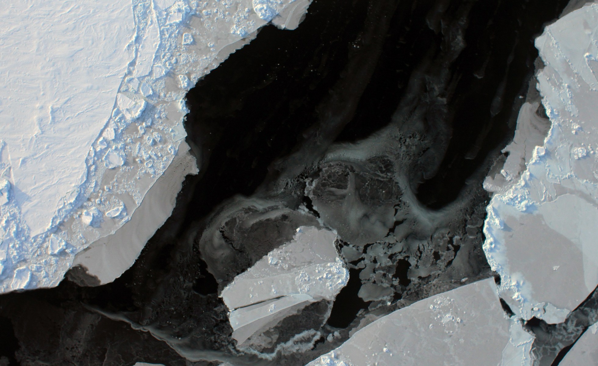 cracks in Canada's melting arctic sea ice